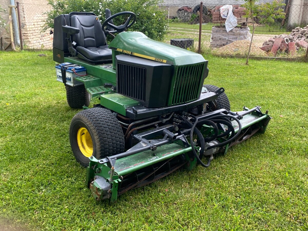 Vretenova kosacka John Deere