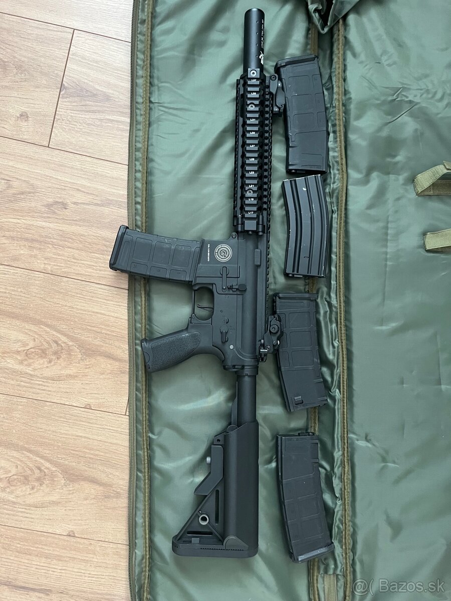 Airsoftova replika delta armory bravo