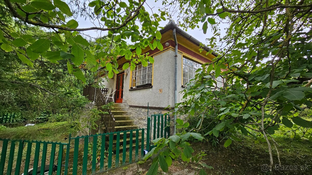 Vágáshuta - 3 izbový RD, pôvodný stav, nádherné prostredie