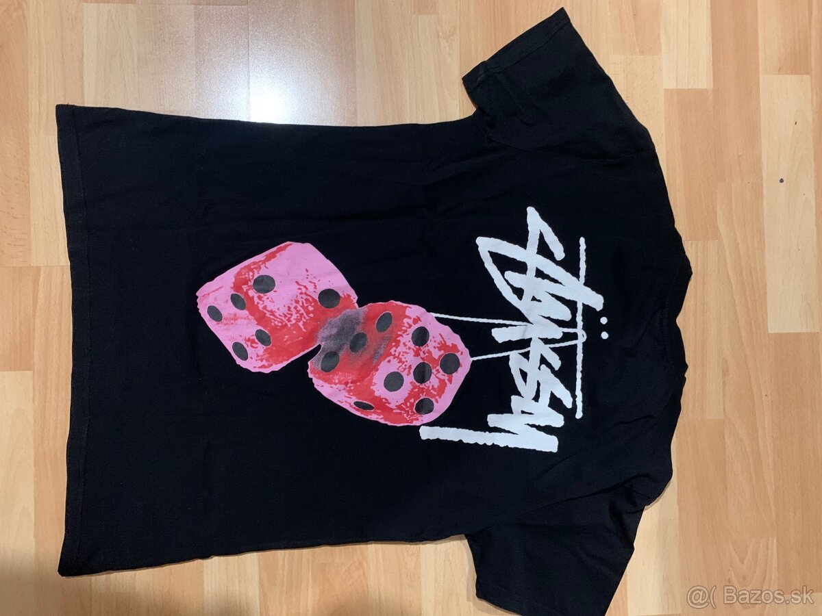 Stussy tricko takmer nepouzivane