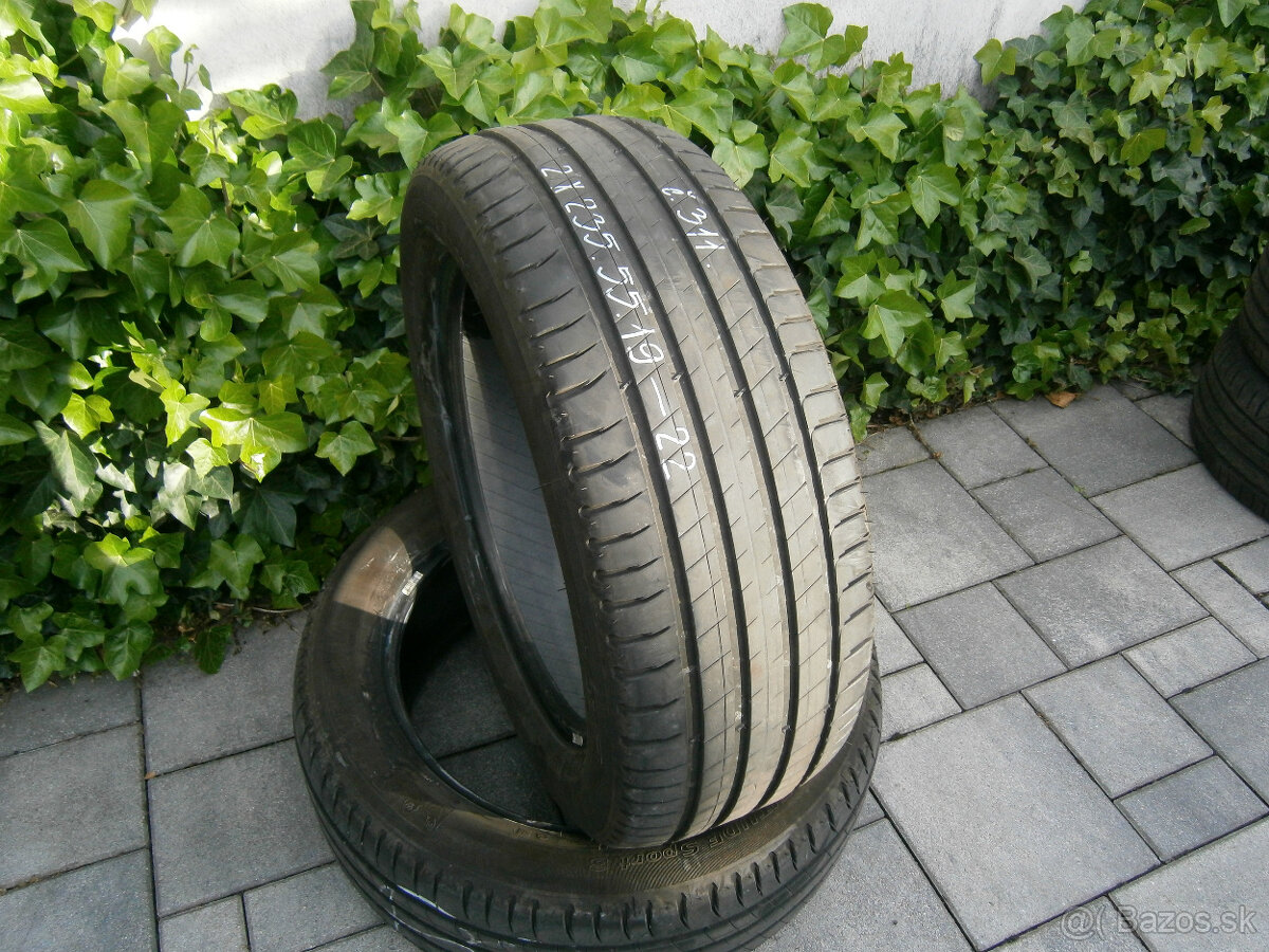 Predám 2x letné ako nové pneu Michelin 235/55 R19 101YXL