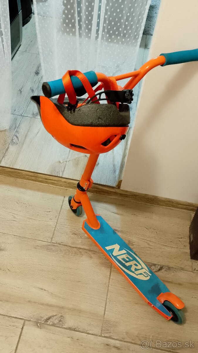 Detská kolobežka Nerf