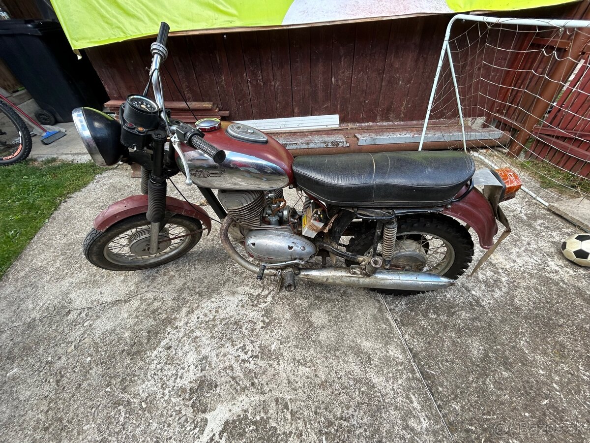 Jawa 250 + náhradné diely