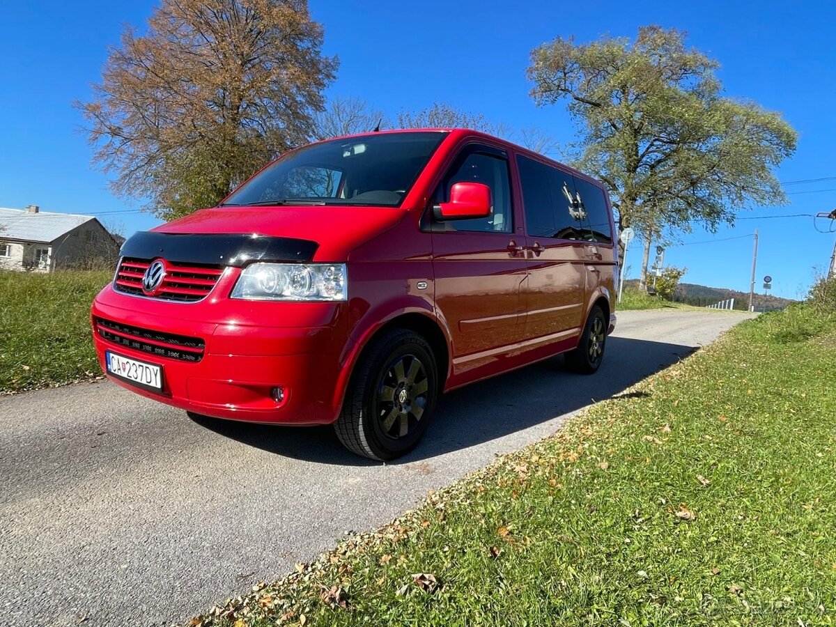 VW MULTIVAN T5 2.5TDI 96kw 7-MIESTNE