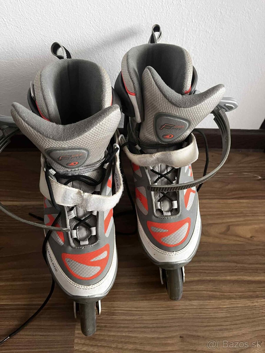 Kolieskové korčule 42