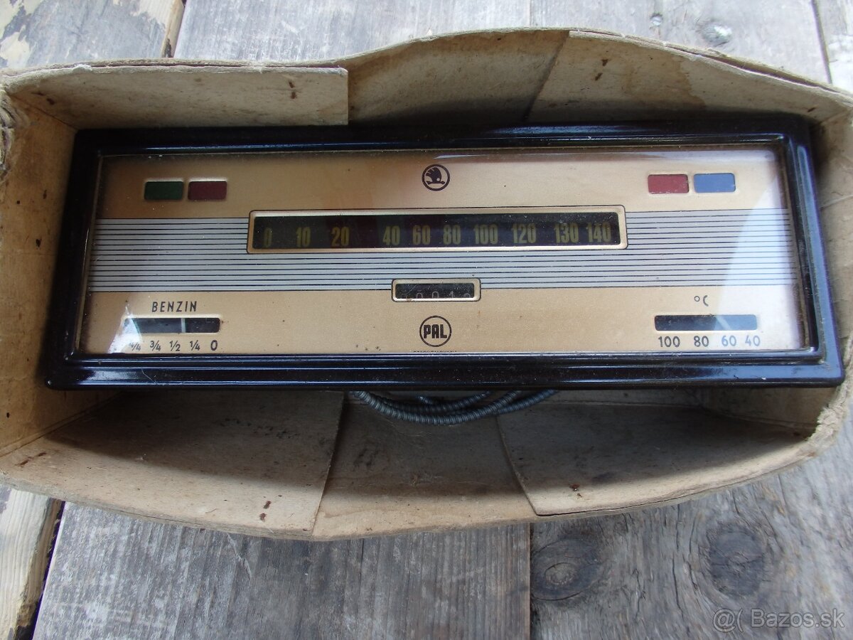 Škoda 1101 Tudor nepoužitý kompletný tachometer