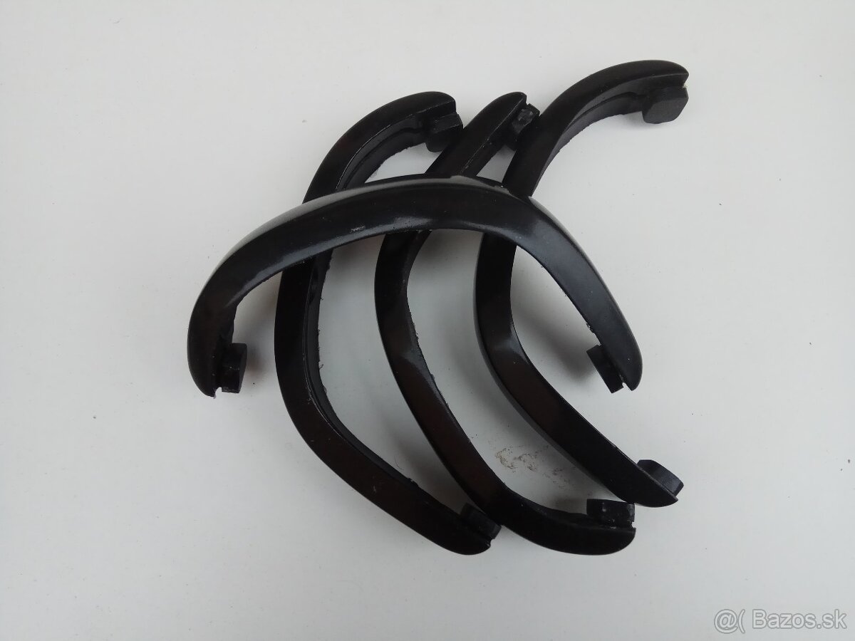 Škoda 1000MB gumy na nárazník