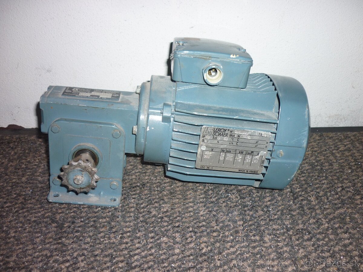 Elektromotor s prevodovkou 0,12kw