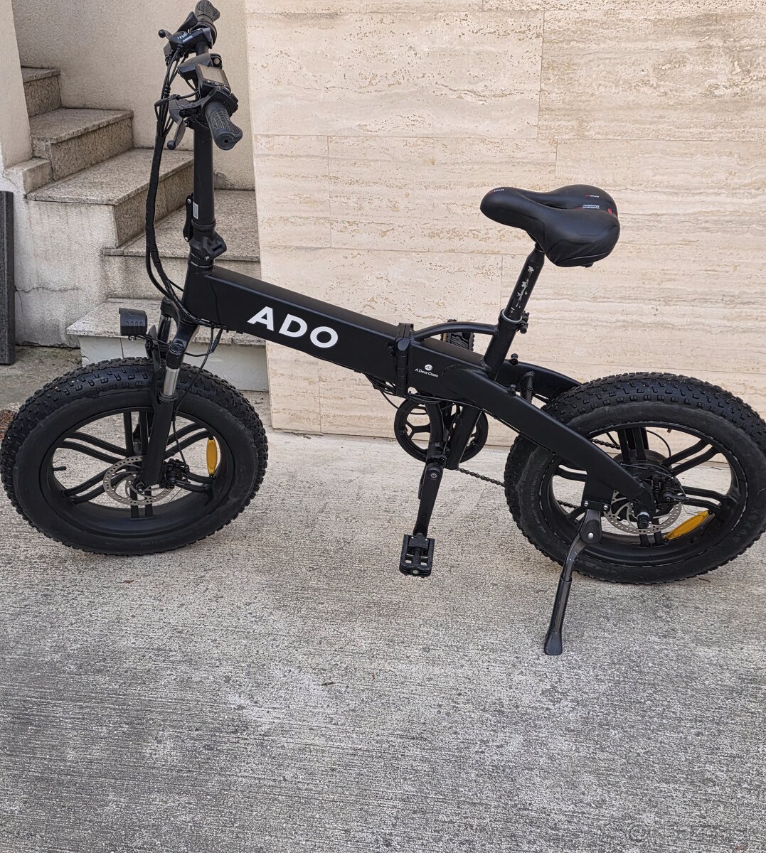 Elektrický bicykel ADO A20F