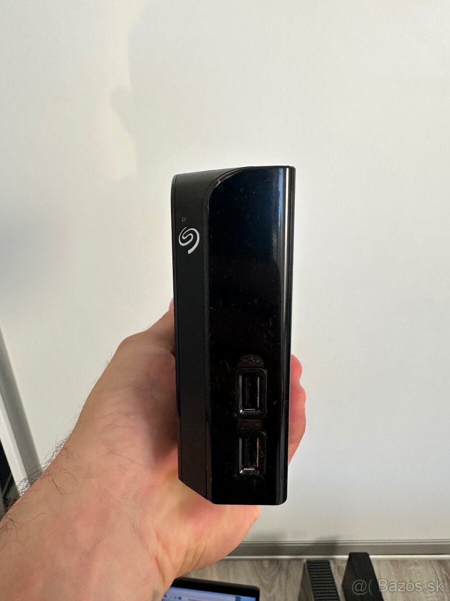 Predám externý pevný disk Seagate Backup Plus Hub 12TB