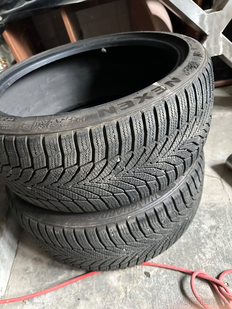 Zimné pneumatiky 205/40 r17