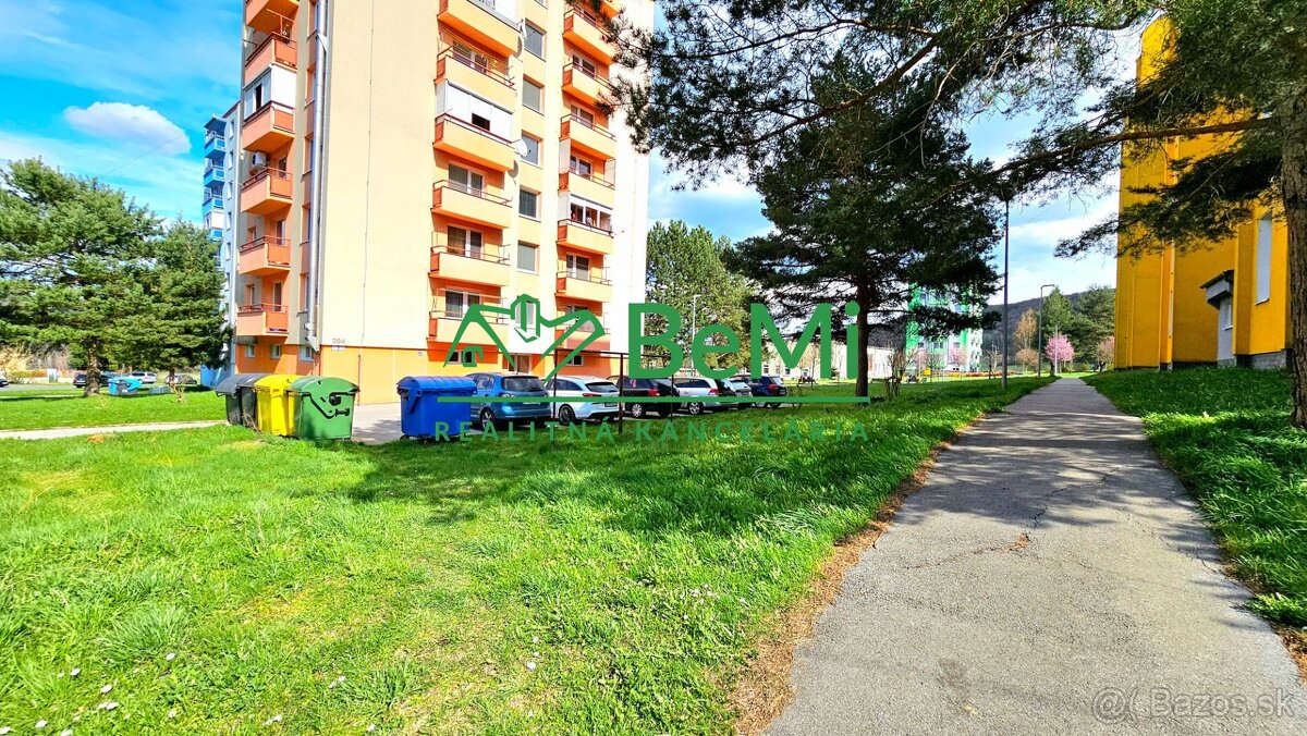 1-IZBOVÝ BYT S BALKÓNOM, CINOBAŇA - NA PREDAJ