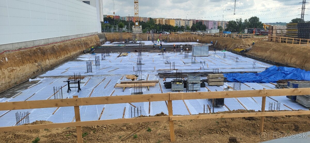 TESÁR/ŠALOVAČ