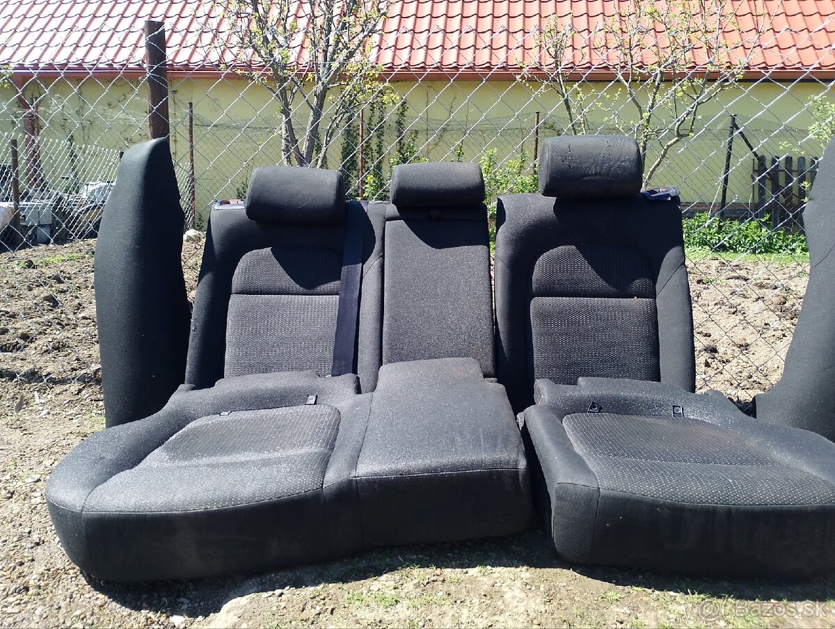 Sedačky škoda Superb