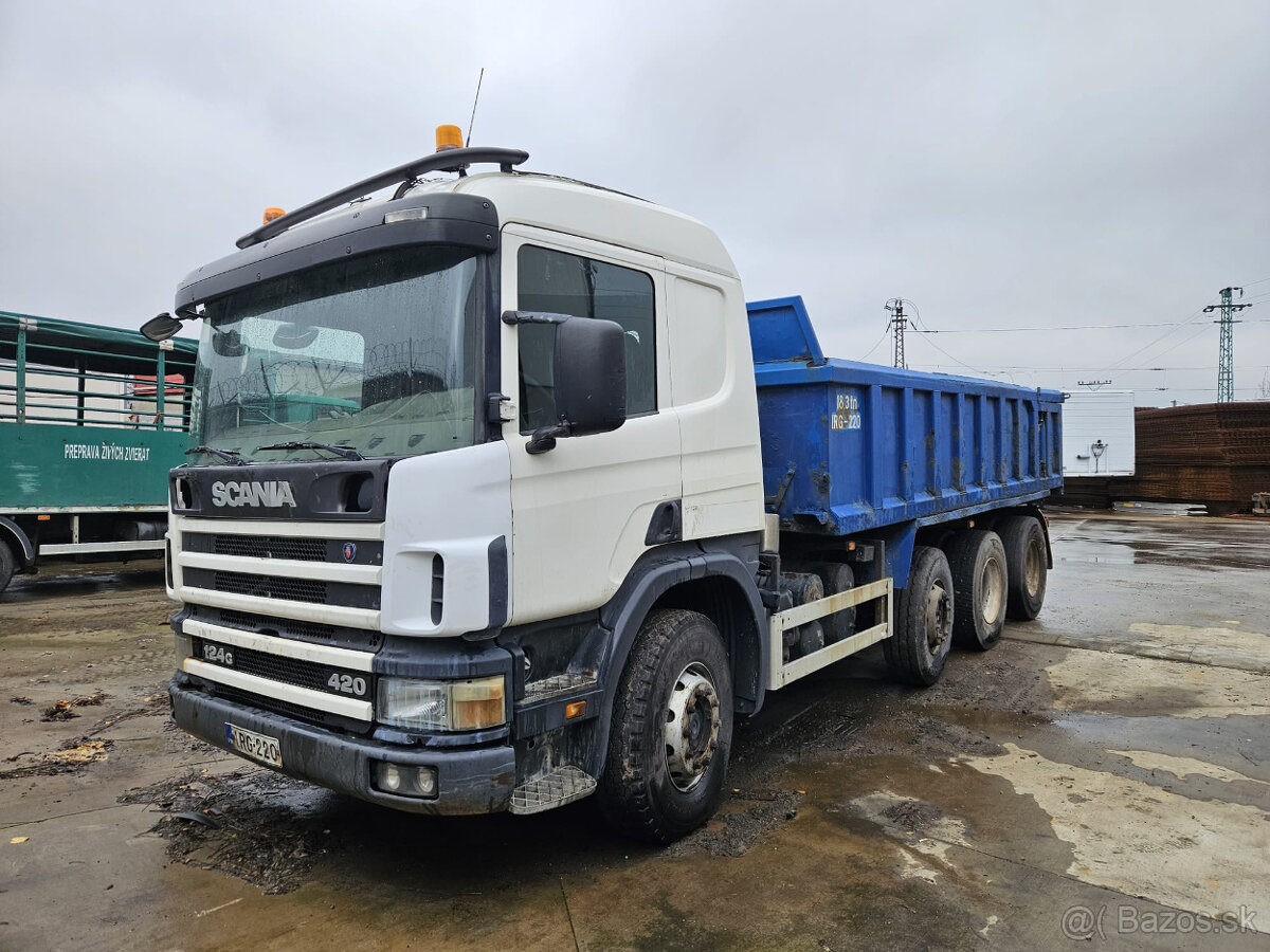Sklapac Scania 124 420 2004 8x4 porucha motora