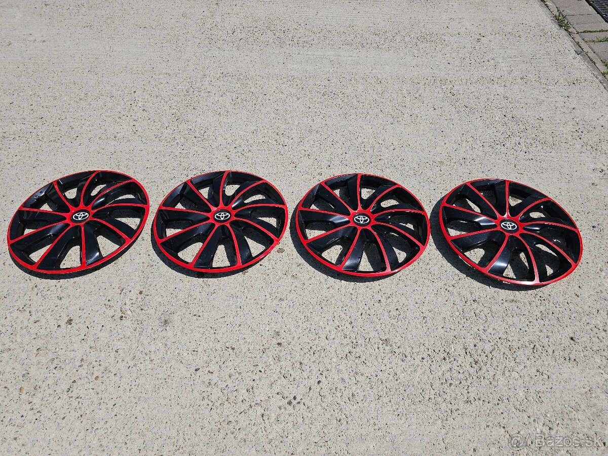 Puklice Toyota Corolla 17"