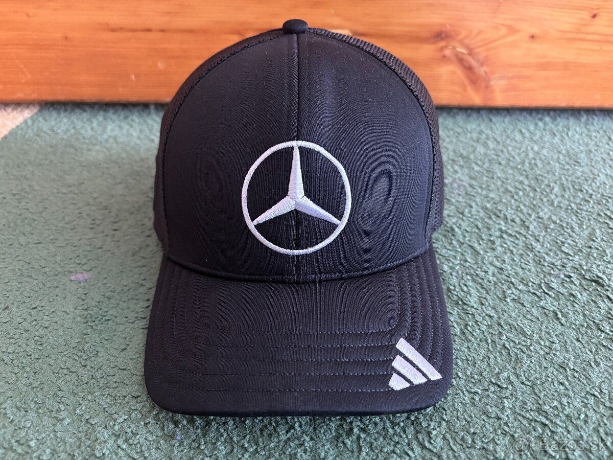 Predám šiltovku Adidas Mercedes AMG Petronas F1