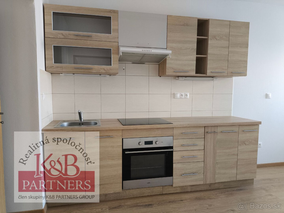 Ponúkame na predaj 1izbový byt o rozlohe 48m v Trenčíne.