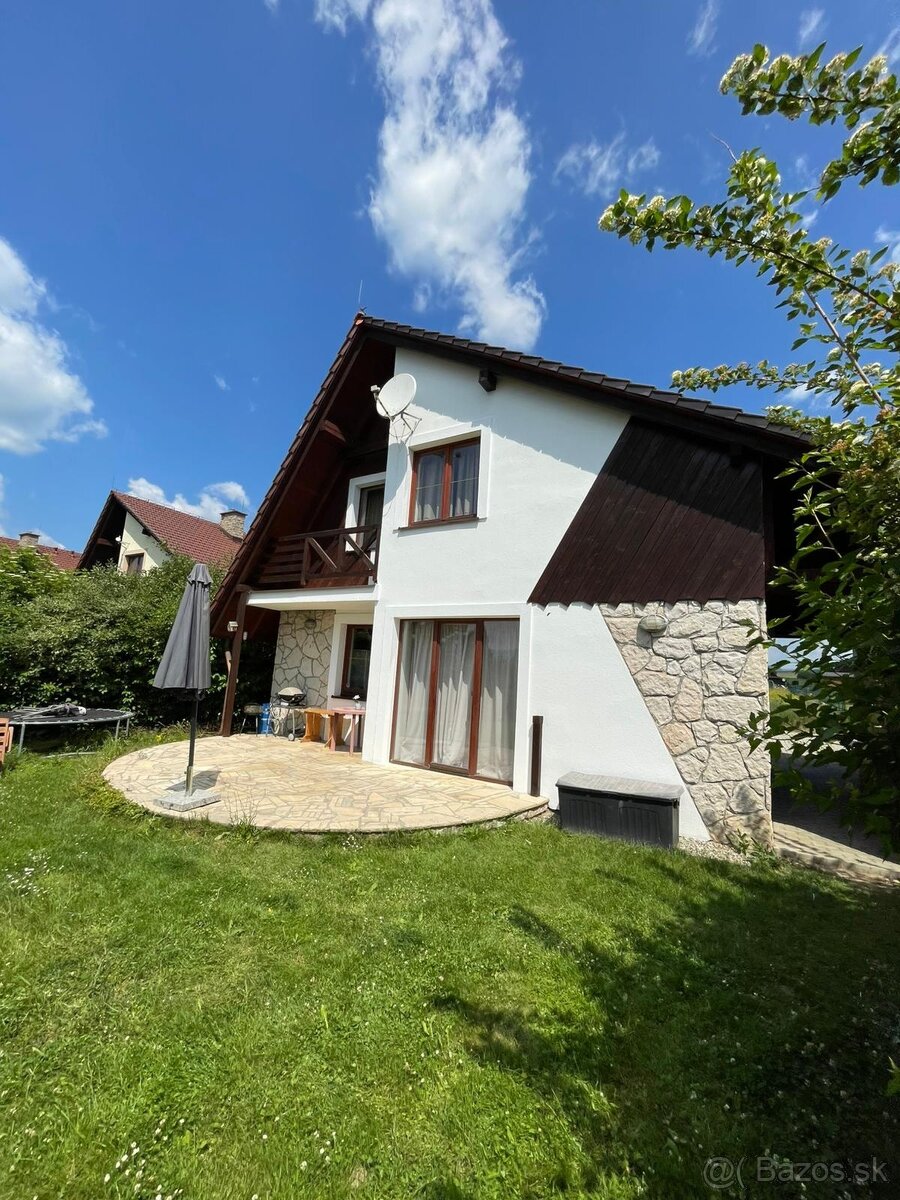 Rekreačný dom 445 m2 pri Liptovskej Mare, Lipt. Trnovec