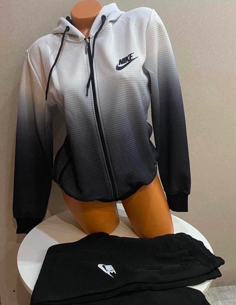 Nová dámska súprava, veľ S a XXL