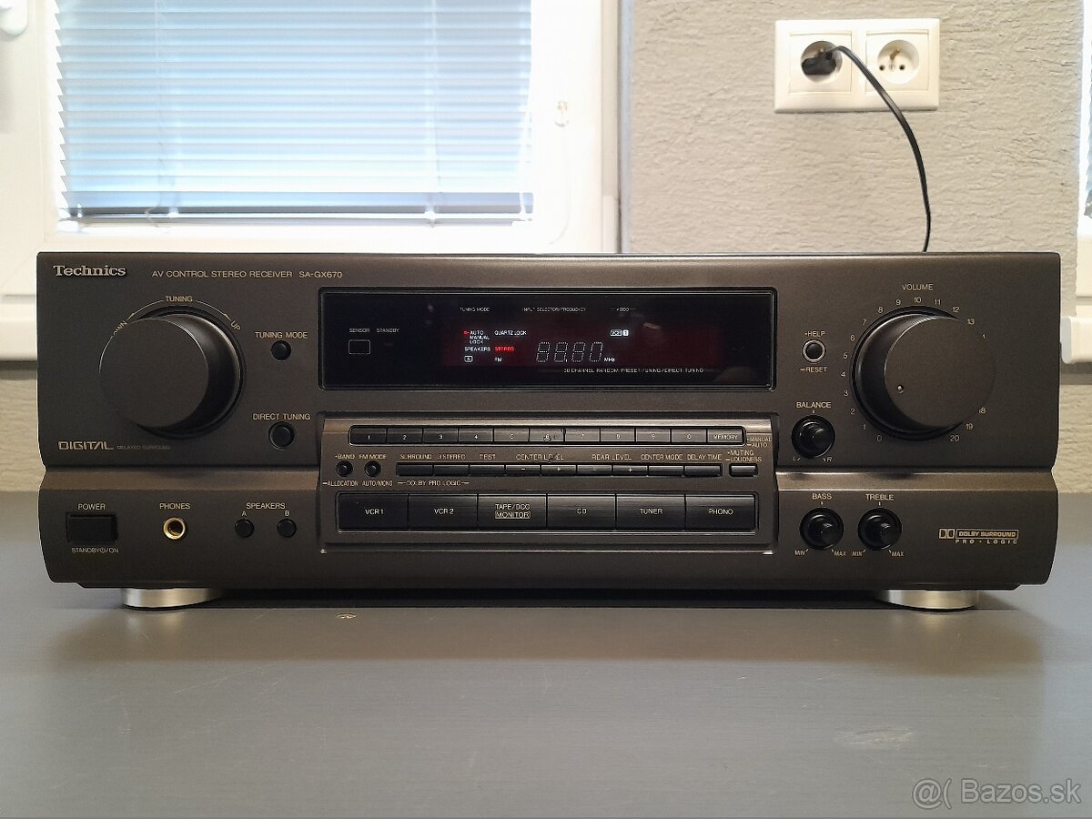 TECHNICS SA-GX 670