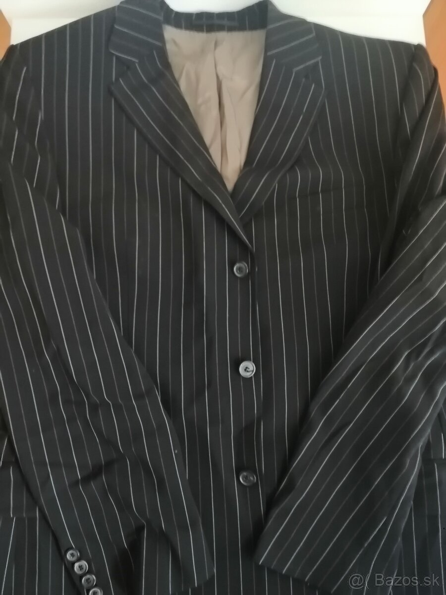 HUGO BOSS krasny pansky oblek XL. c.54