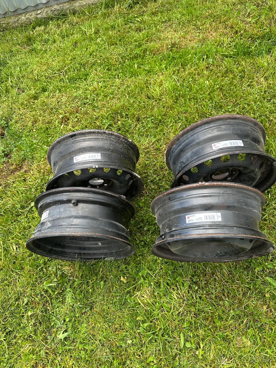 Plechy 4x108 r14