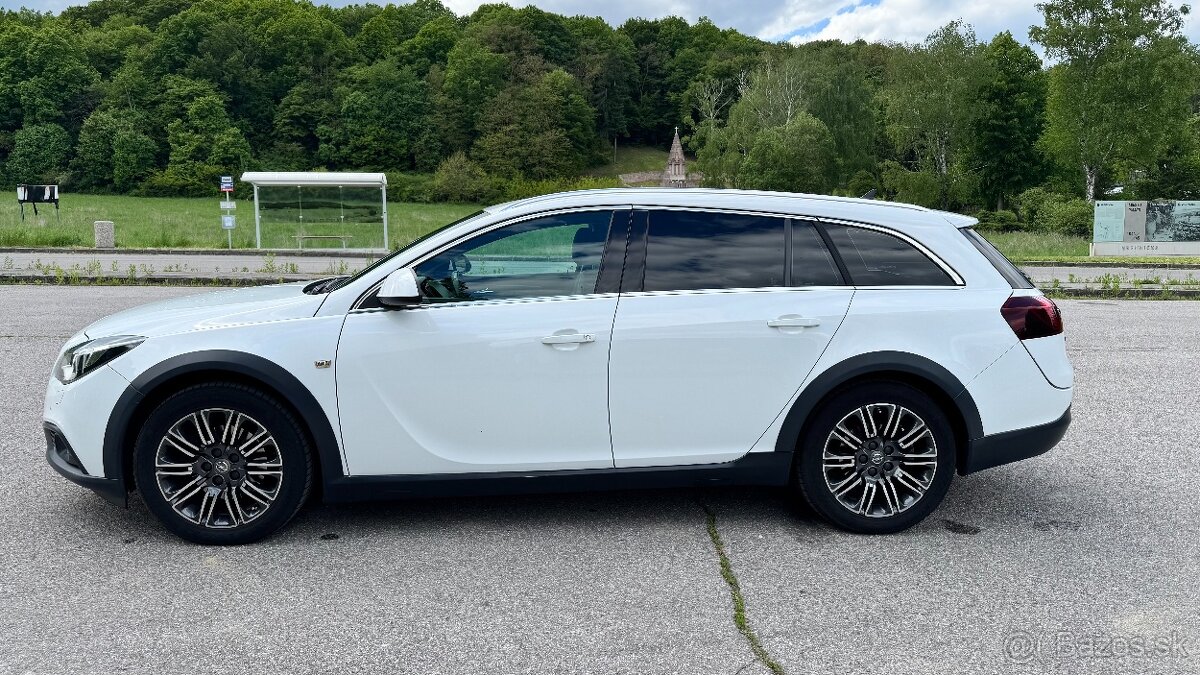 Opel Insignia ST 2.0 CDTI Country Tourer 4x4 AT6