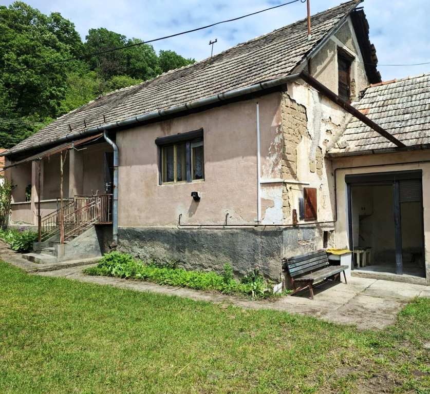 POLTÁR - 2 izbový víkendový domček (chalupa)