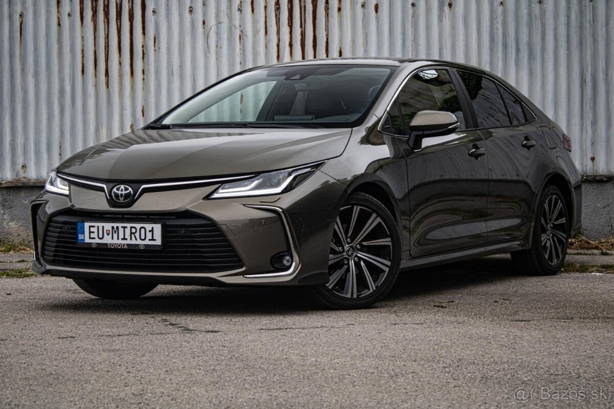 Toyota Corolla sedan Comfort tech style 92kw