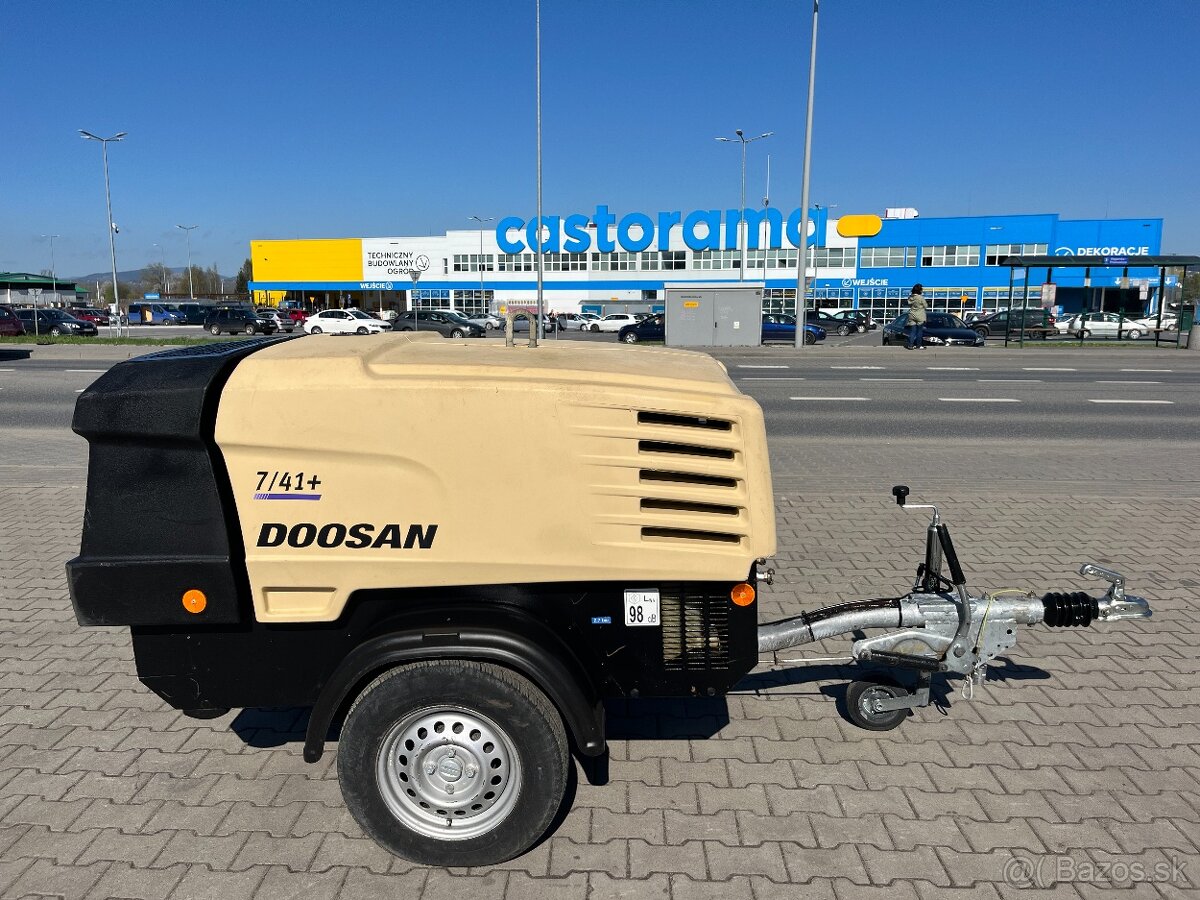 Šroubový Kompresor skrutkový DOOSAN 7/41, Atlas Copco 2020rv