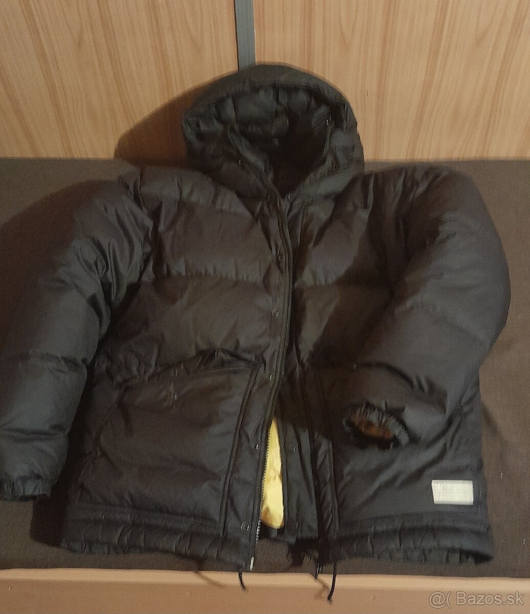 Predam zimovu bundu adidas