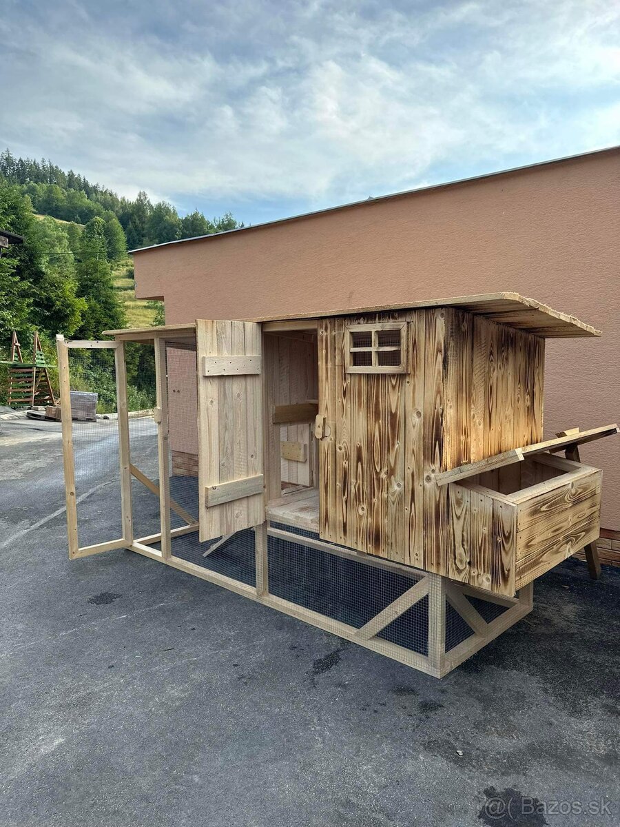 kurín s výbehom