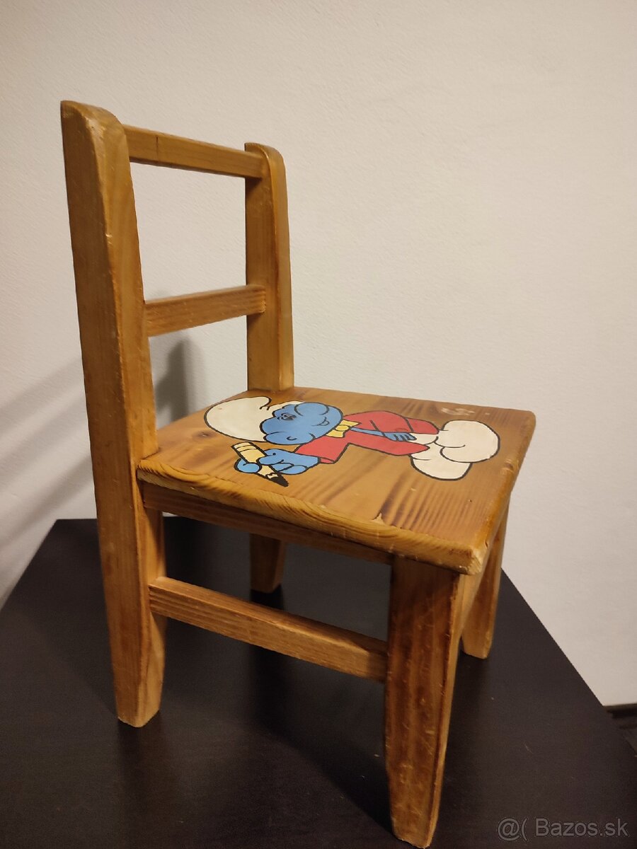 Detská drevená stolička