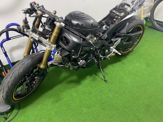 Predám Suzuki GSX-R 1000 K8 - na náhradné diely