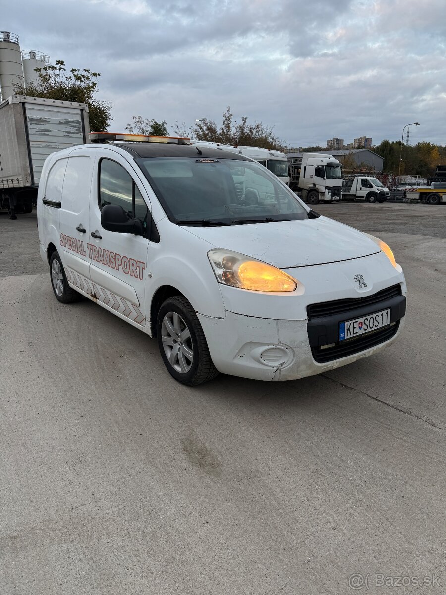 Peugeot Partner 1.6 HDi doprovodné vozidlo