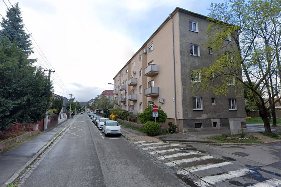 PRIESTRANNÝ 3 iz byt pri OC VIVO