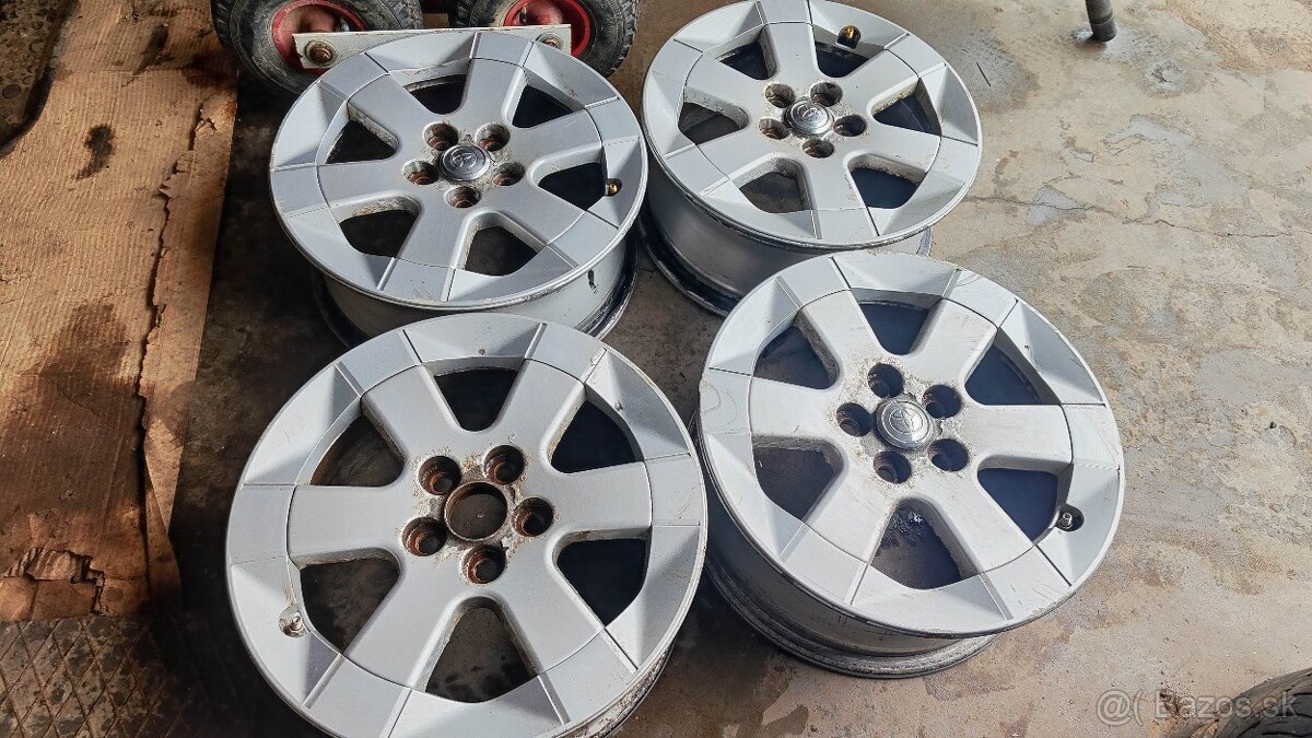 5x100 R15 Toyota Prius elektróny