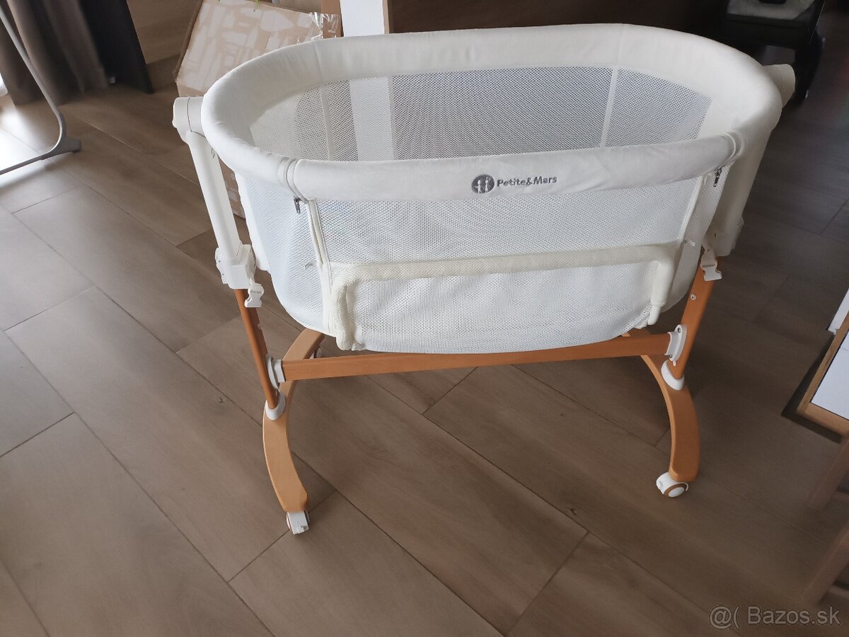 Postieľka Petit&Mars posuvná 2v1
