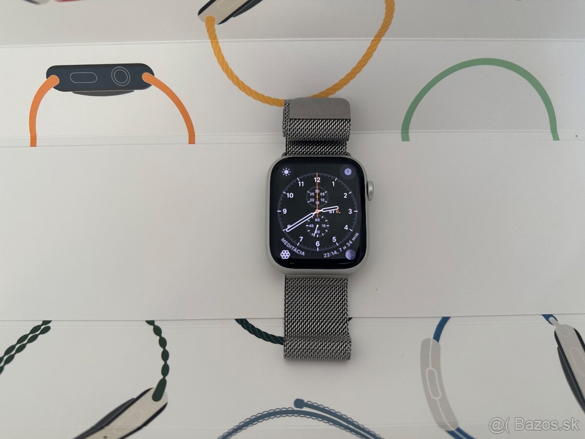 Apple Watch Series 8 45mm + Silver Milanese Loop