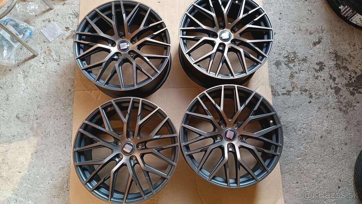 R19 5x112 mm ALU disky MAM RS4 (novinka 2025)