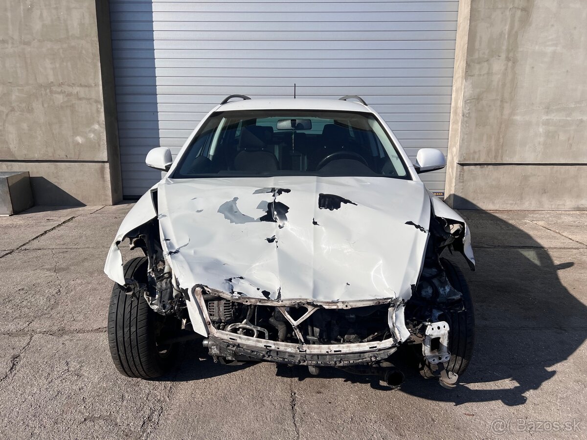 Predám náhradné diely na škoda octavia 2 2.0tdi 81kw CFH