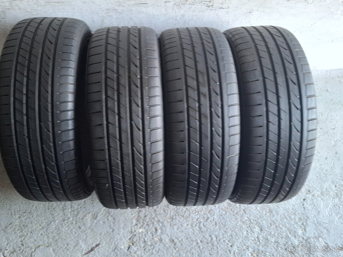 215/45 r18 letné pneumatiky Dunlop