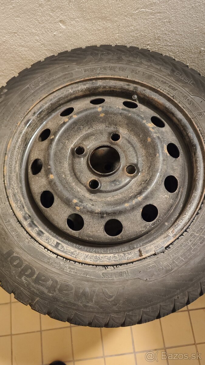 Zimne pneu s diskami Hyundai i10