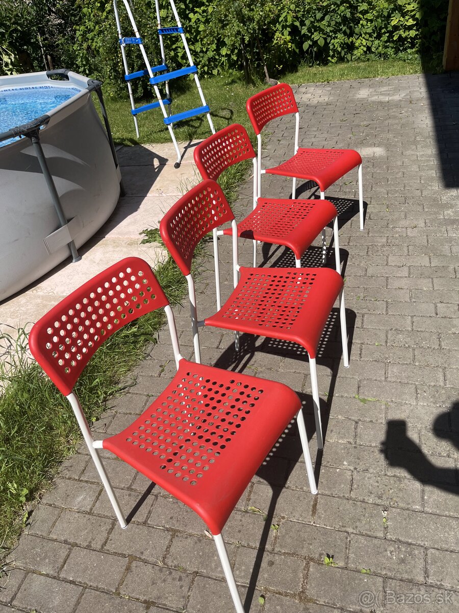 IKEA ADDE - cerveno biela