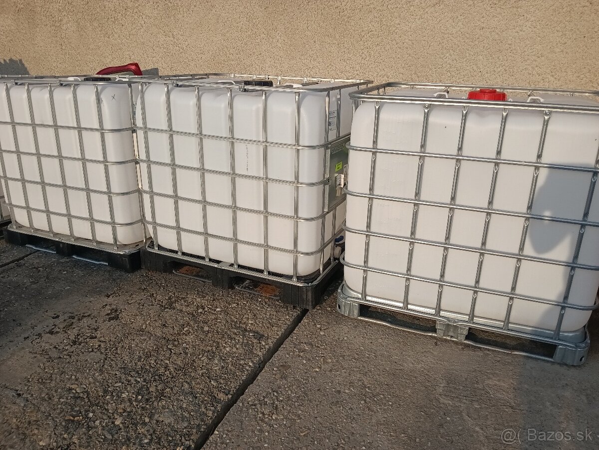 Predám IBC nádrž 1000 lit.