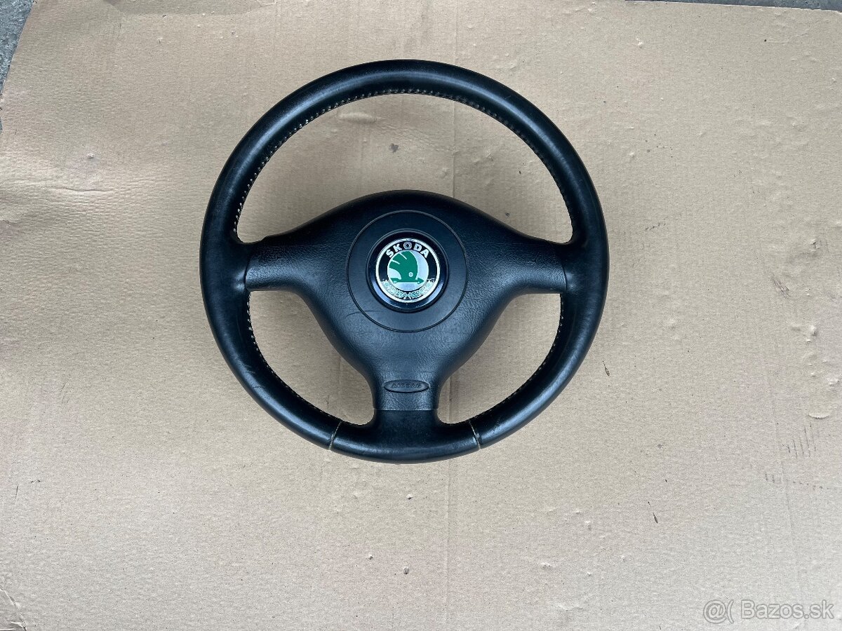Skoda RS troj ramenny volant