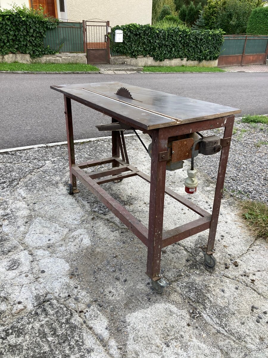 Cirkulár 380 V