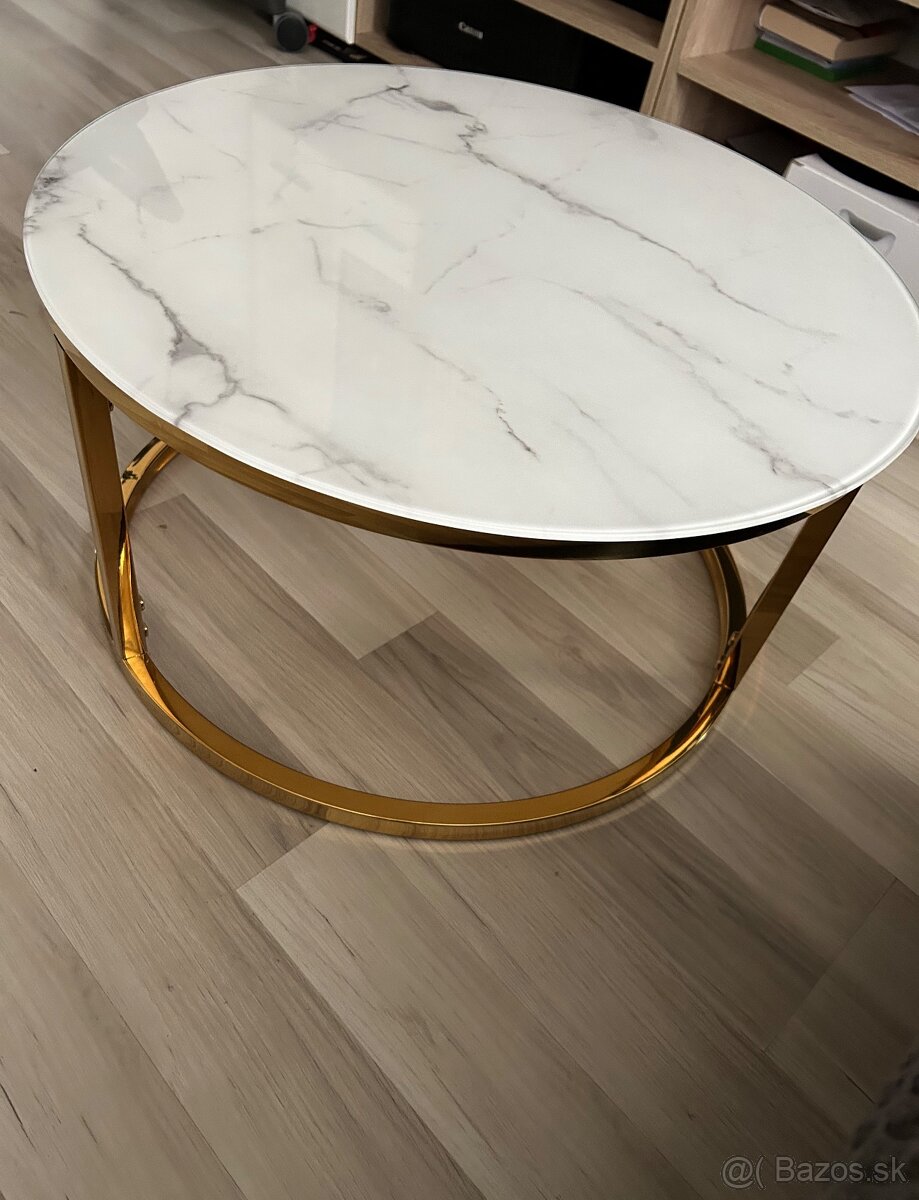 Konferenčný stolík