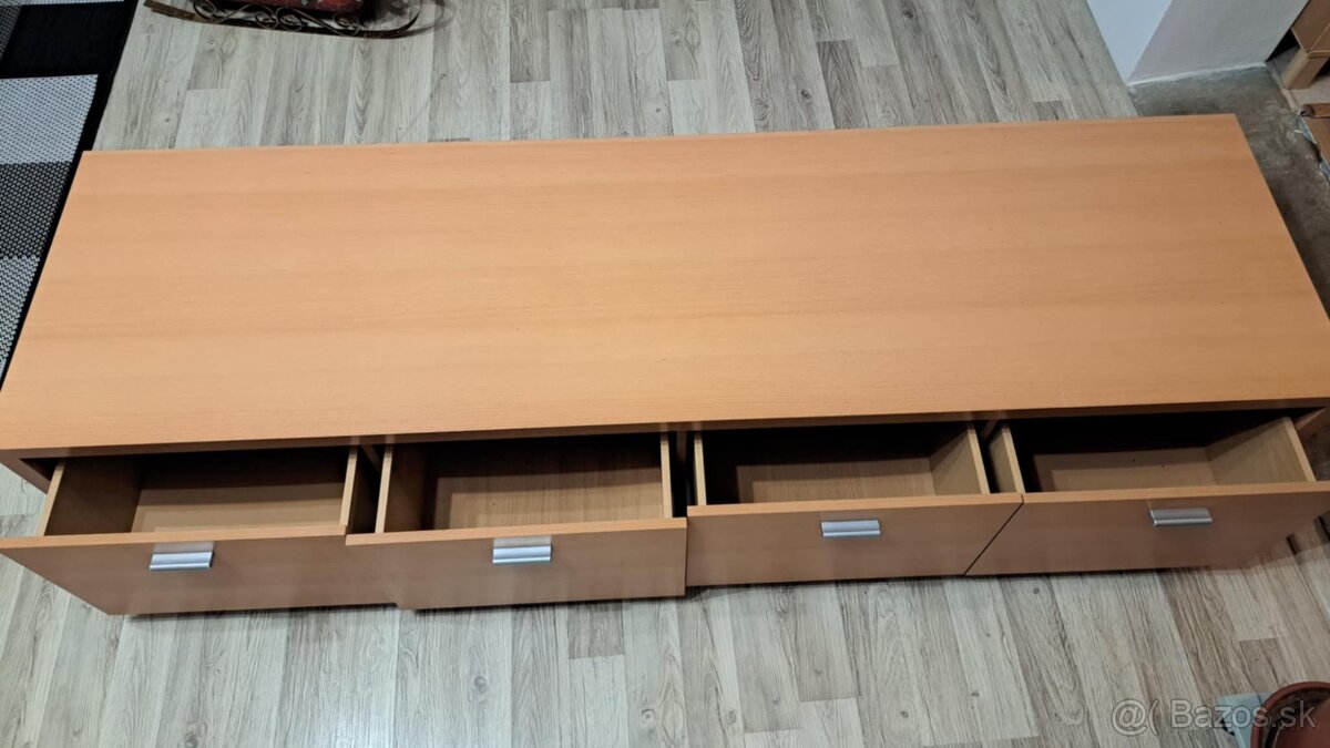 Predam Šuflikovu komodu